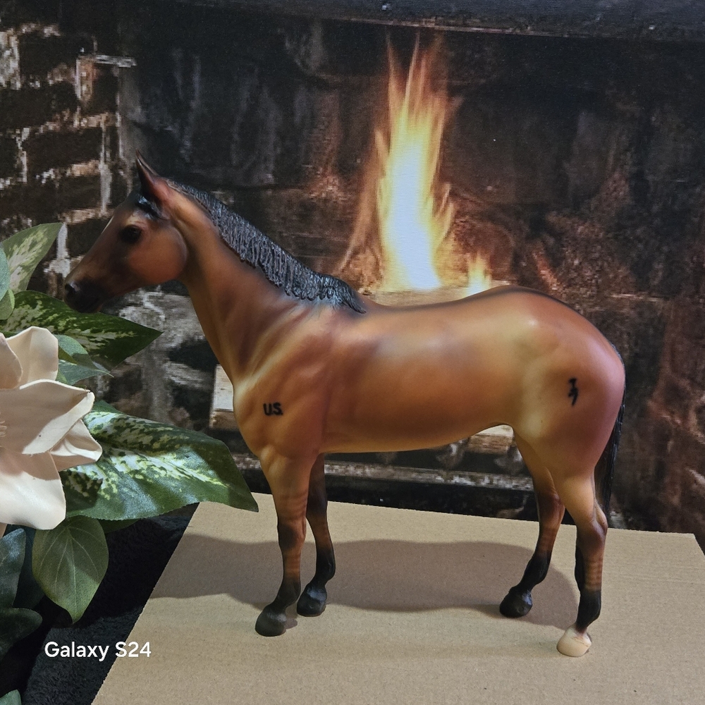 Breyer portrait model Comanche